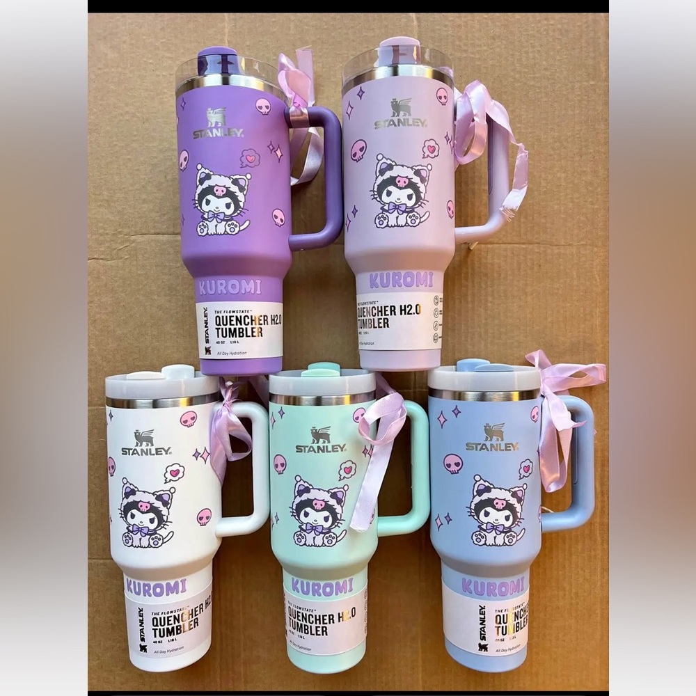 Stanley x kuromi white Exclusive 40oz cold cup straw custom new bottle water - Picture 2 of 3